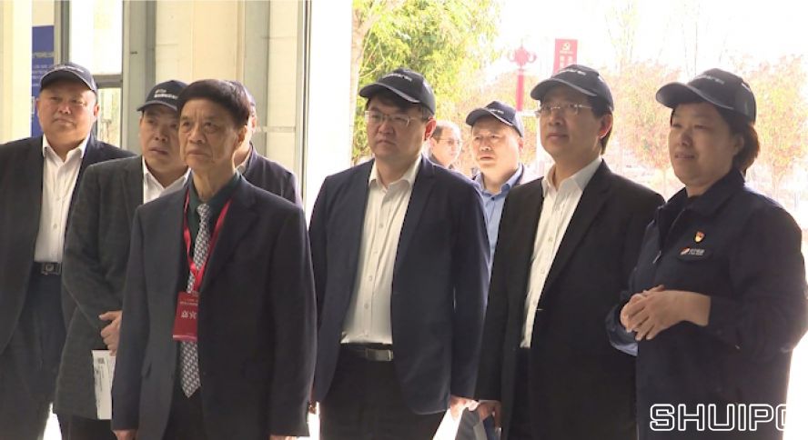 武漢理工大學黨委書記信思金，武漢理工大學原校長、俄羅斯國家工程院外籍院士周祖德，山東理工大學原校長、俄羅斯自然科學院外籍院士張鐵柱